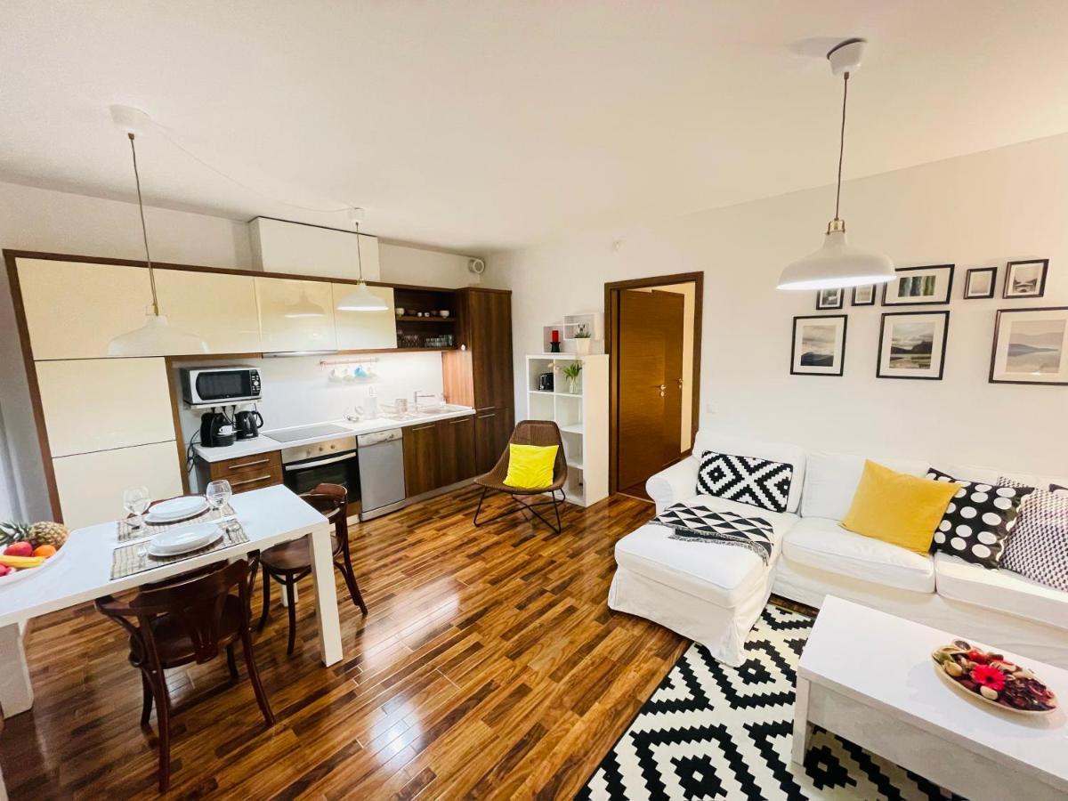 Peony Szekely Mihaly - Free Garage Apartament Budapeszt